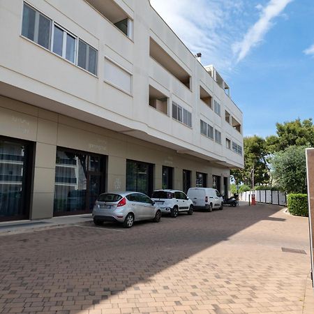 Monopoli Favolosa - Spacious 100Mq Apt. W/ Parking Exterior foto