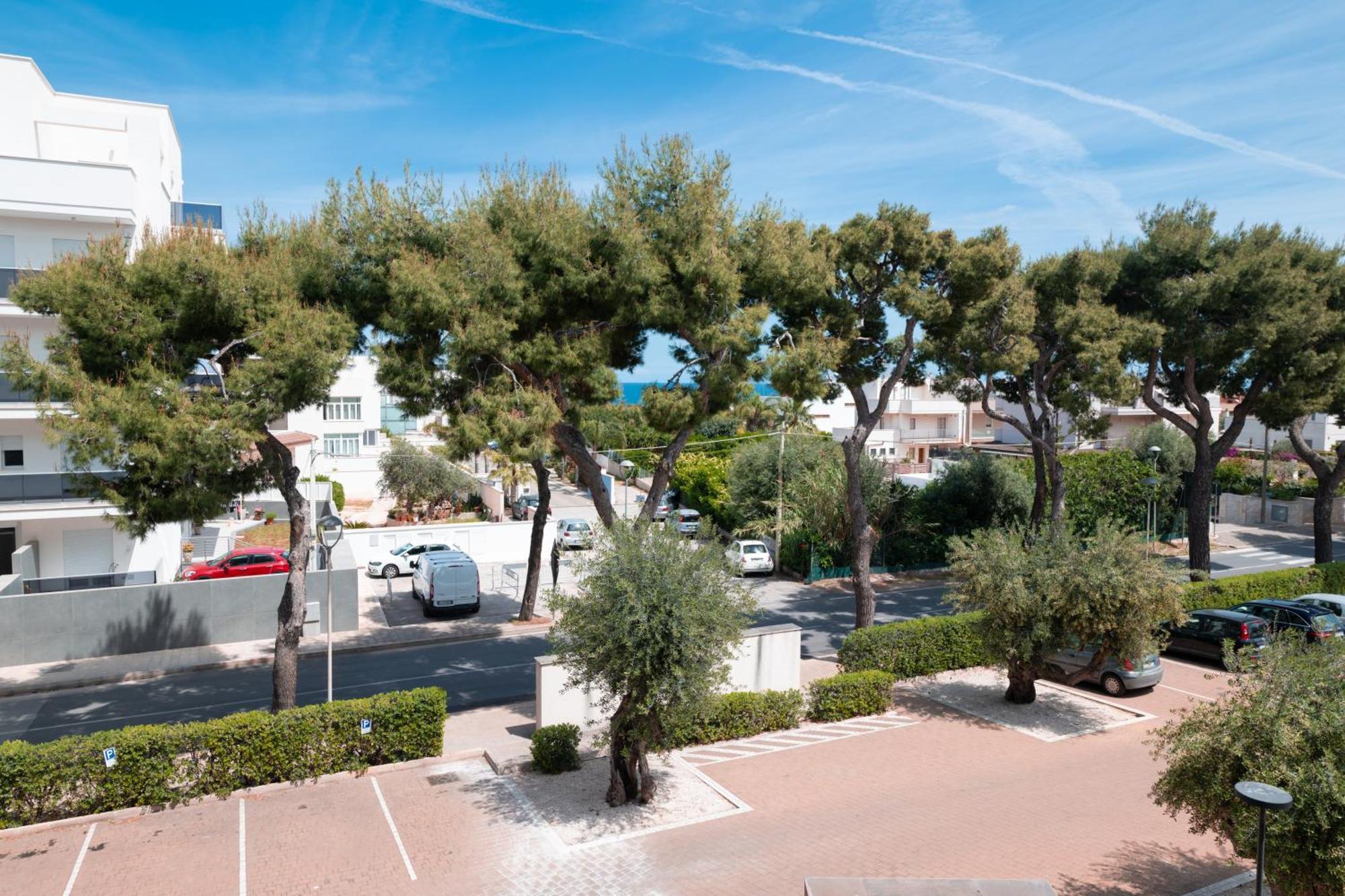 Monopoli Favolosa - Spacious 100Mq Apt. W/ Parking Exterior foto